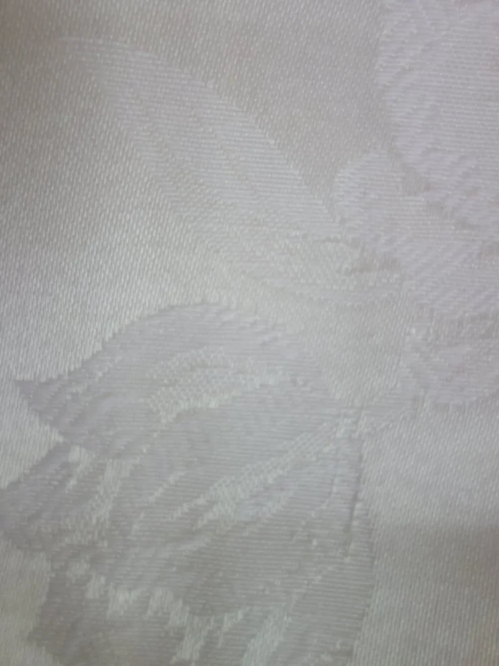 NIP New Spring Tulips Damask White Napkins – set of 4